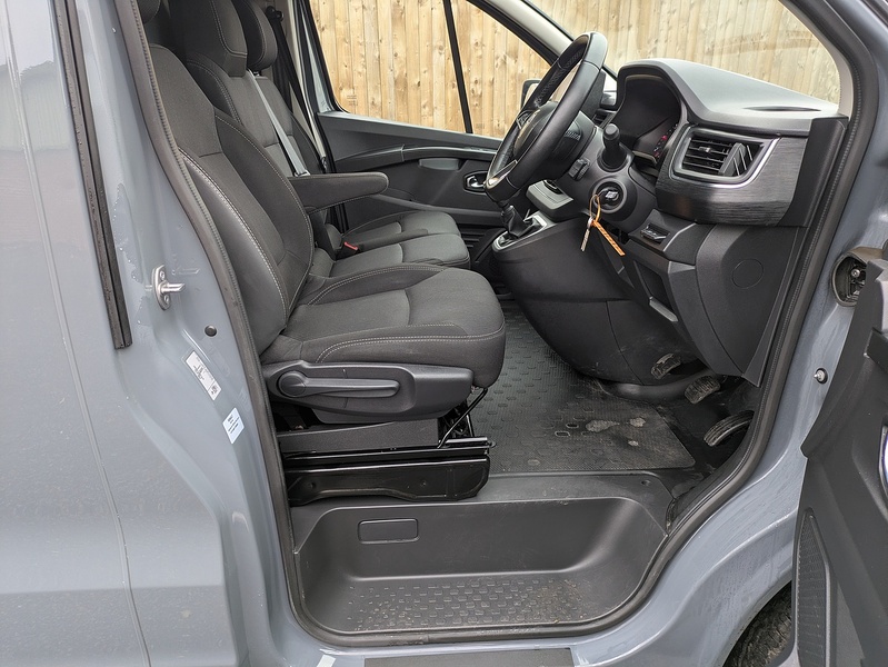 Renault 2.0 dCi Blue SL30 Extra Panel Van 5dr Diesel Manual L1 H1 Euro 6 (s/s) (150 ps)
