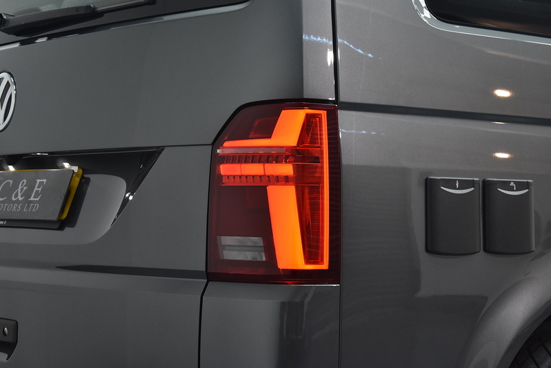 Volkswagen Transporter TDI T28 Highline - U5624