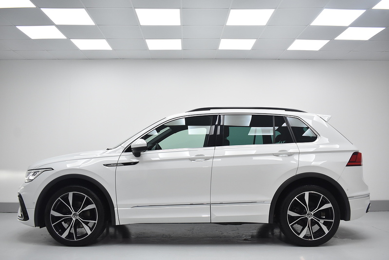Volkswagen Tiguan TSI R-Line - U5708
