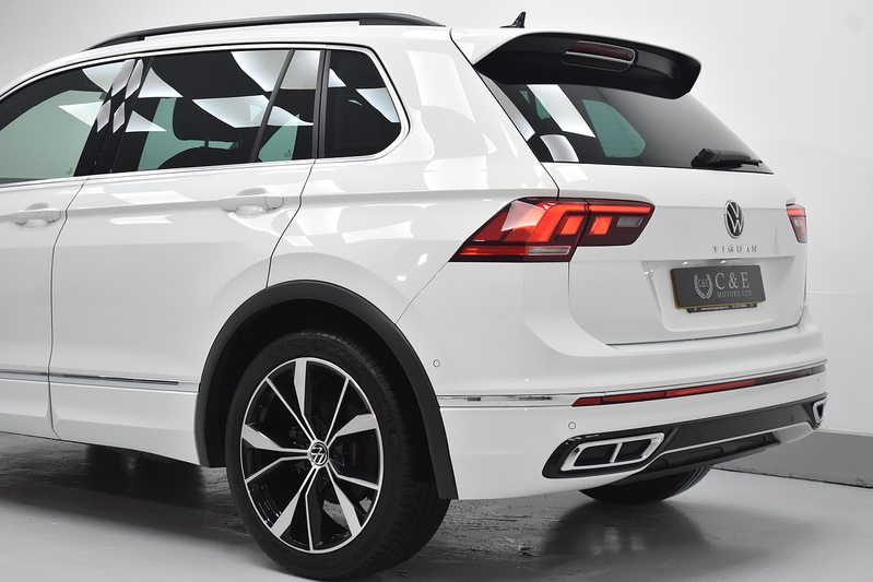 Volkswagen Tiguan TSI R-Line - U5708
