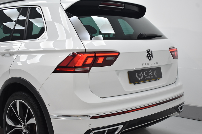 Volkswagen Tiguan TSI R-Line - U5708