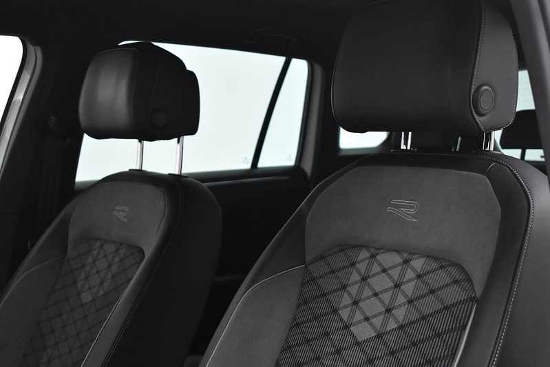 Volkswagen Tiguan TSI R-Line - U5708