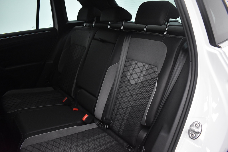 Volkswagen Tiguan TSI R-Line - U5708