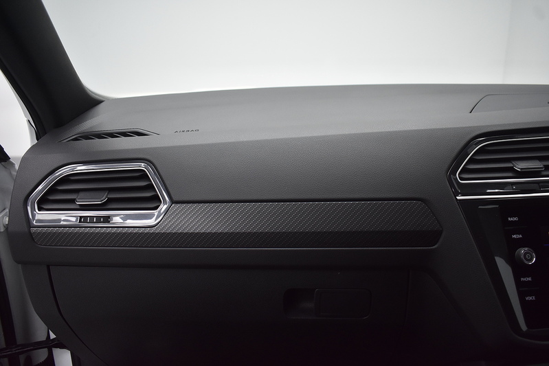 Volkswagen Tiguan TSI R-Line - U5708