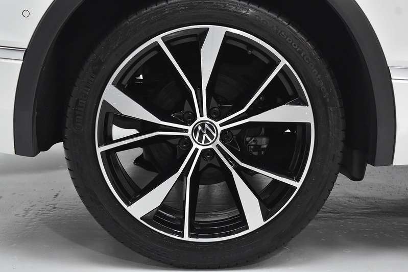 Volkswagen Tiguan TSI R-Line - U5708