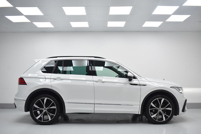 Volkswagen Tiguan TSI R-Line - U5708