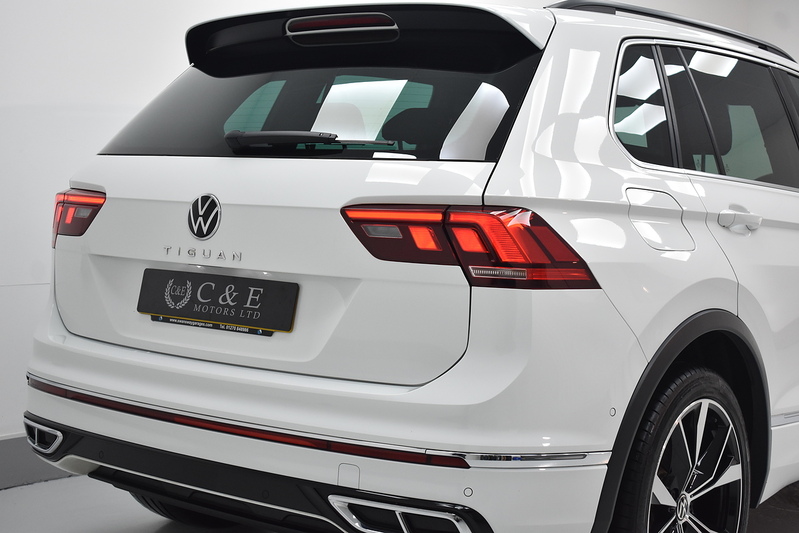 Volkswagen Tiguan TSI R-Line - U5708