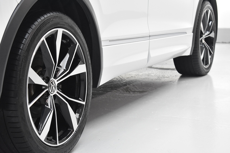 Volkswagen Tiguan TSI R-Line - U5708