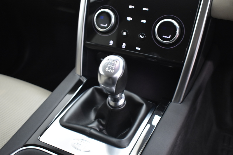 Land Rover Discovery Sport D150 - U5807