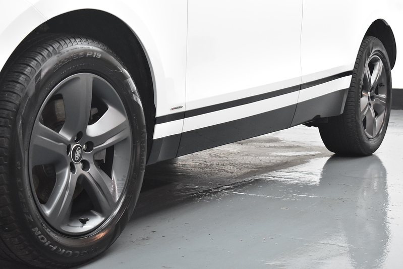 Land Rover Range Rover Velar D200 MHEV R-Dynamic - U5837