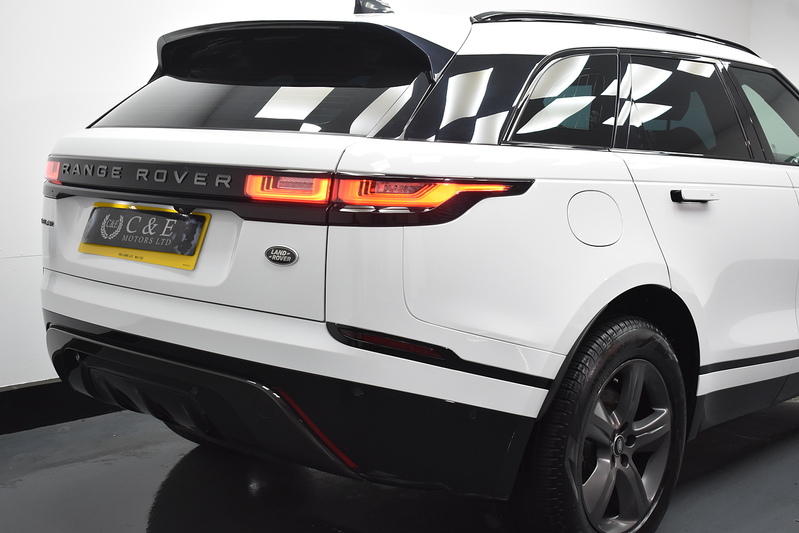 Land Rover Range Rover Velar D200 MHEV R-Dynamic - U5837
