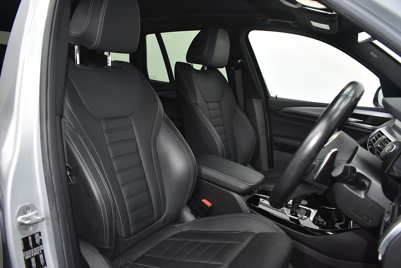 BMW X3 20d MHT M Sport - U5850