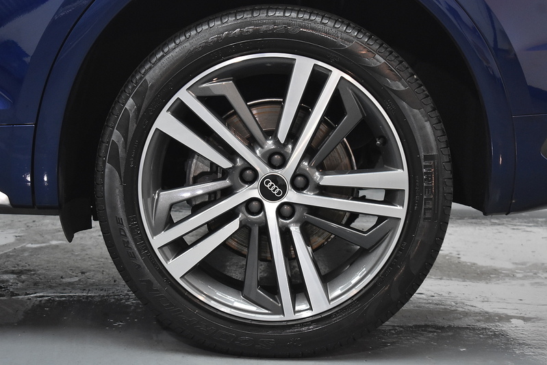 Audi Q5 TDI S line - U5870