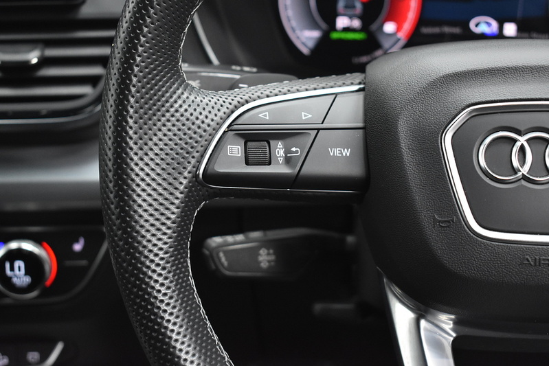 Audi Q5 TDI S line - U5870