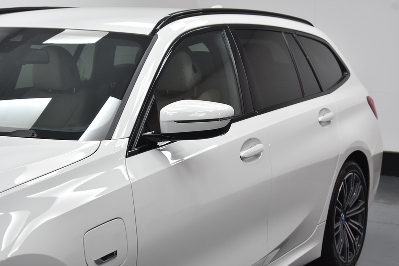 BMW 3 Series 330e M Sport - U5886