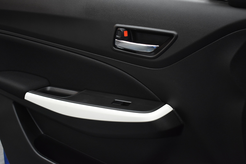 Suzuki Swift Dualjet MHEV SZ-T - U5896