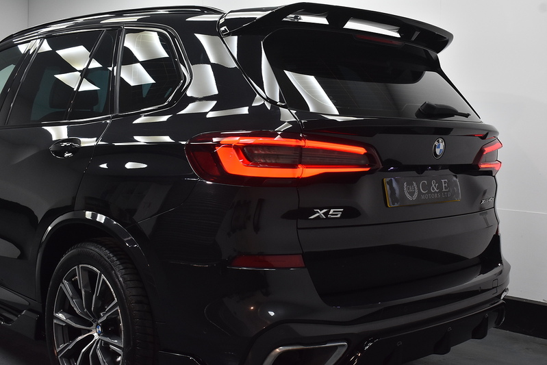 BMW X5 40d MHT M Sport - U5899