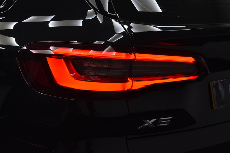 BMW X5 40d MHT M Sport - U5899