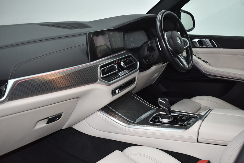 BMW X5 40d MHT M Sport - U5899