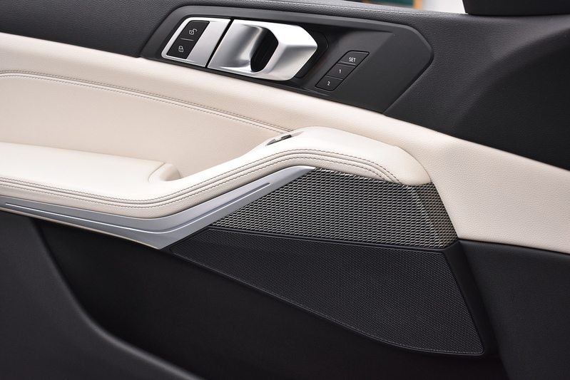 BMW X5 40d MHT M Sport - U5899