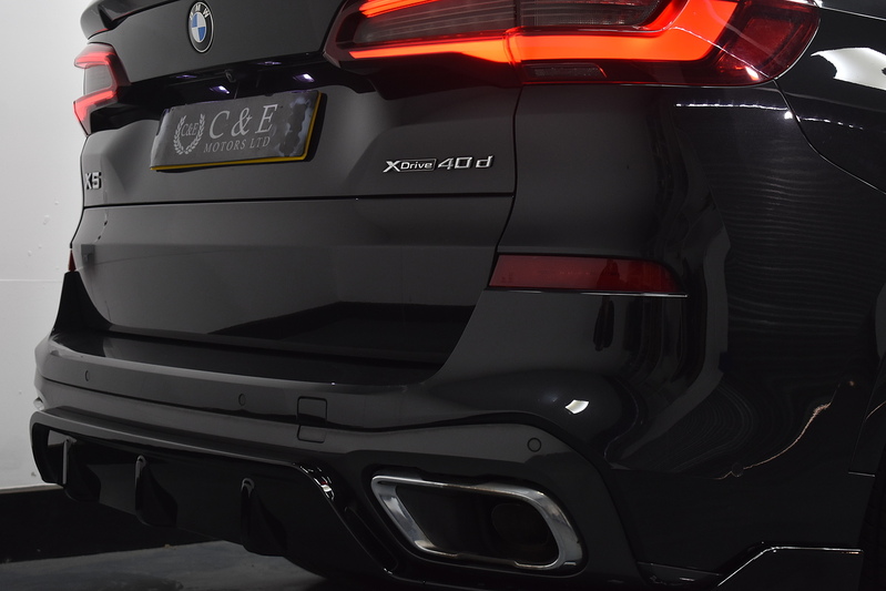BMW X5 40d MHT M Sport - U5899