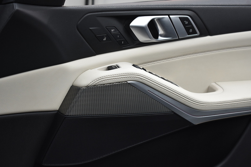 BMW X5 40d MHT M Sport - U5899