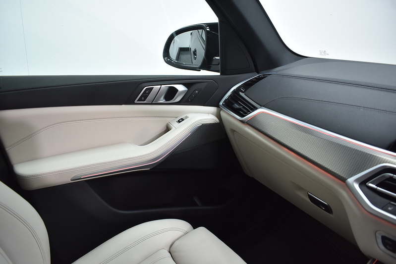 BMW X5 40d MHT M Sport - U5899