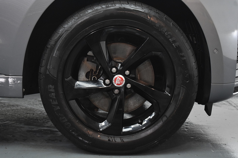 Jaguar F-PACE D200 MHEV R-Dynamic S - U5919