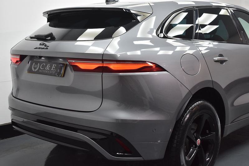 Jaguar F-PACE D200 MHEV R-Dynamic S - U5919
