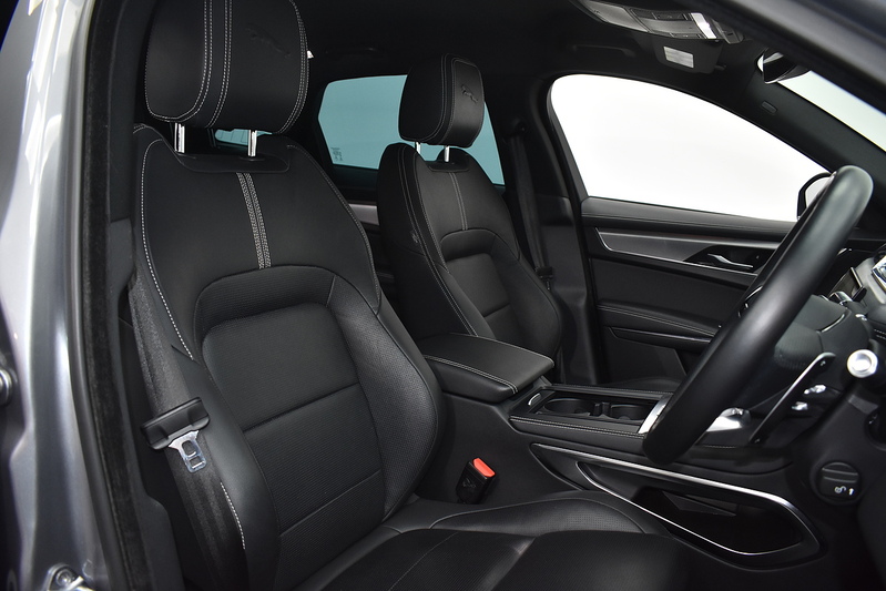 Jaguar F-PACE D200 MHEV R-Dynamic S - U5919