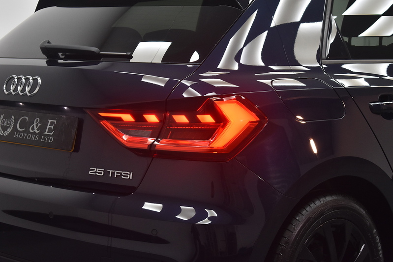 Audi A1 TFSI Sport - U5923
