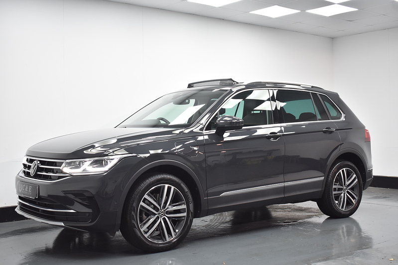 Volkswagen Tiguan TSI Elegance - U5924