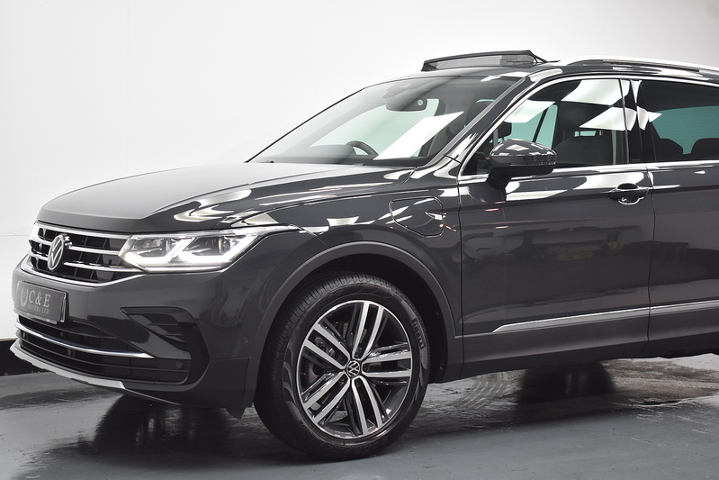 Volkswagen Tiguan TSI Elegance - U5924