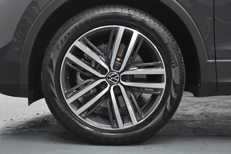 Volkswagen Tiguan TSI Elegance - U5924
