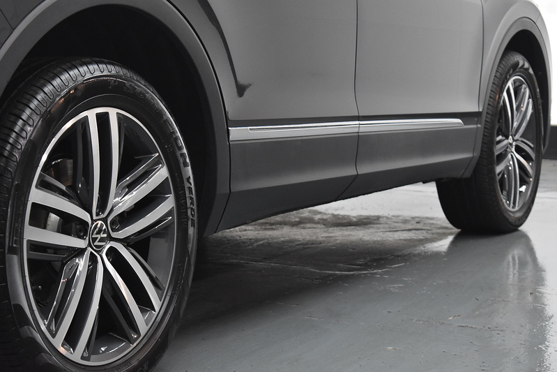 Volkswagen Tiguan TSI Elegance - U5924