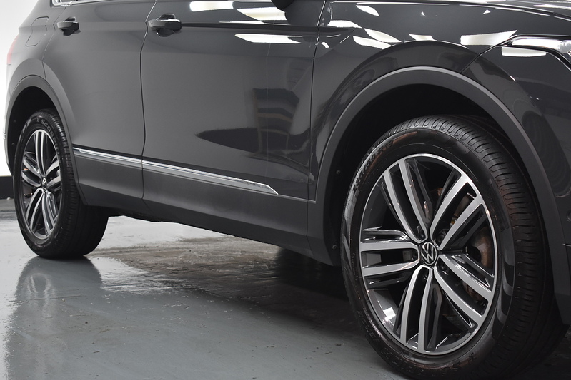 Volkswagen Tiguan TSI Elegance - U5924