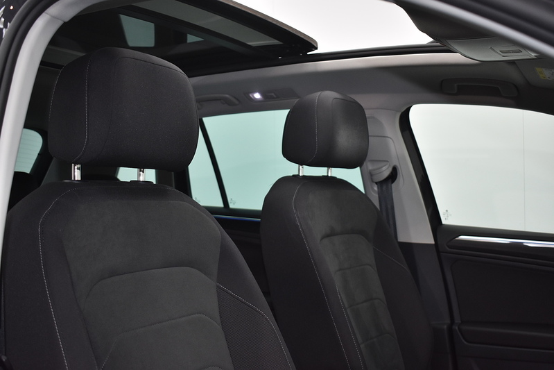 Volkswagen Tiguan TSI Elegance - U5924