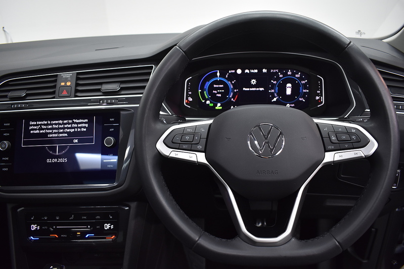 Volkswagen Tiguan TSI Elegance - U5924