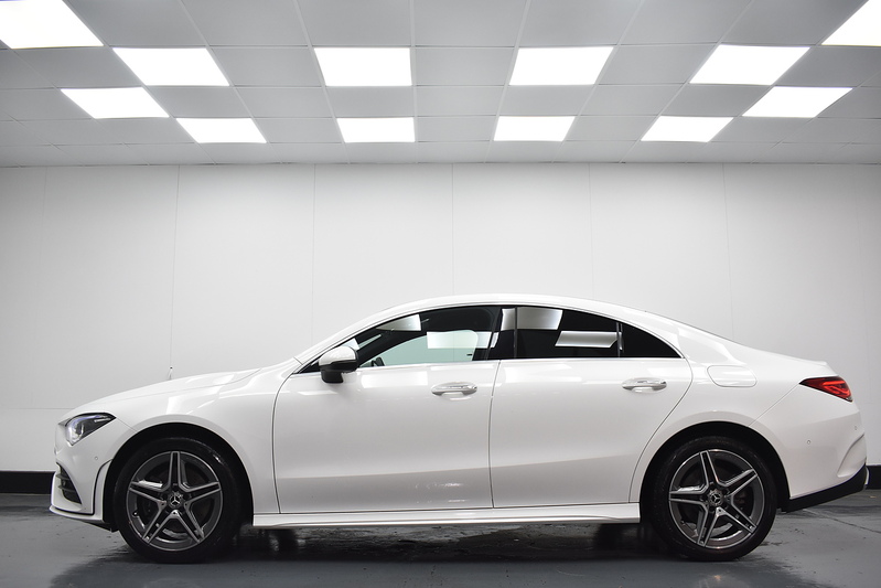 Mercedes-Benz CLA CLA250e AMG Line - U5930