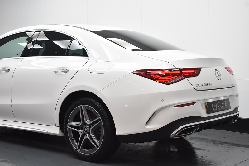 Mercedes-Benz CLA CLA250e AMG Line - U5930