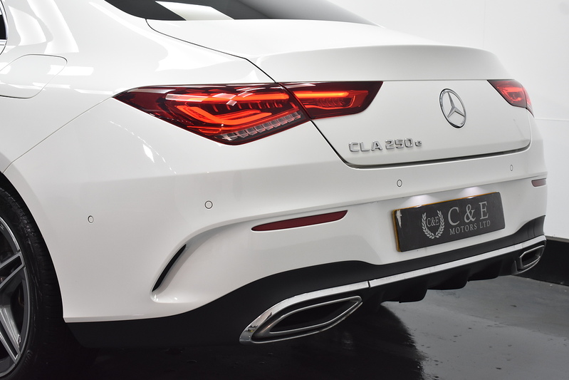 Mercedes-Benz CLA CLA250e AMG Line - U5930