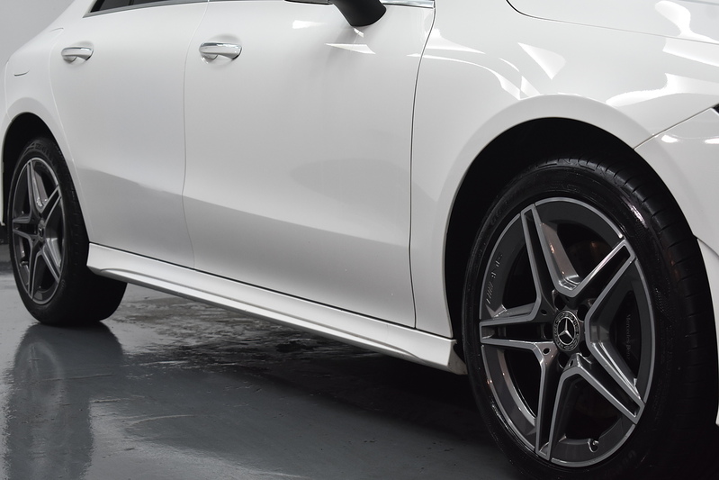 Mercedes-Benz CLA CLA250e AMG Line - U5930