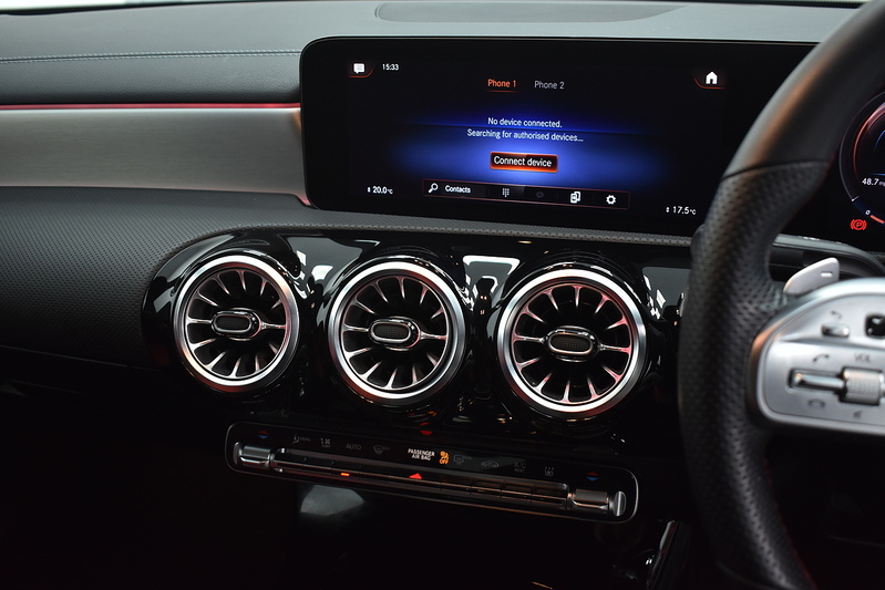 Mercedes-Benz CLA CLA250e AMG Line - U5930