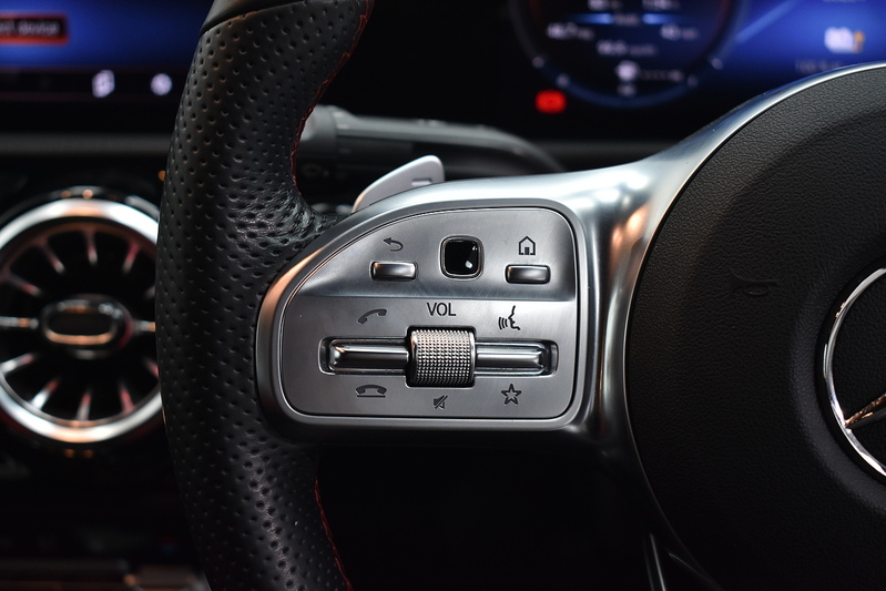 Mercedes-Benz CLA CLA250e AMG Line - U5930