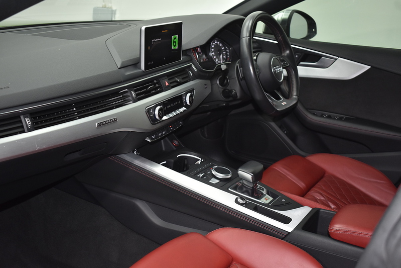 Audi S5 TFSI V6 - U5934