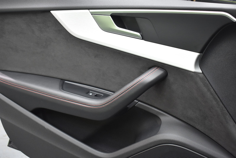 Audi S5 TFSI V6 - U5934