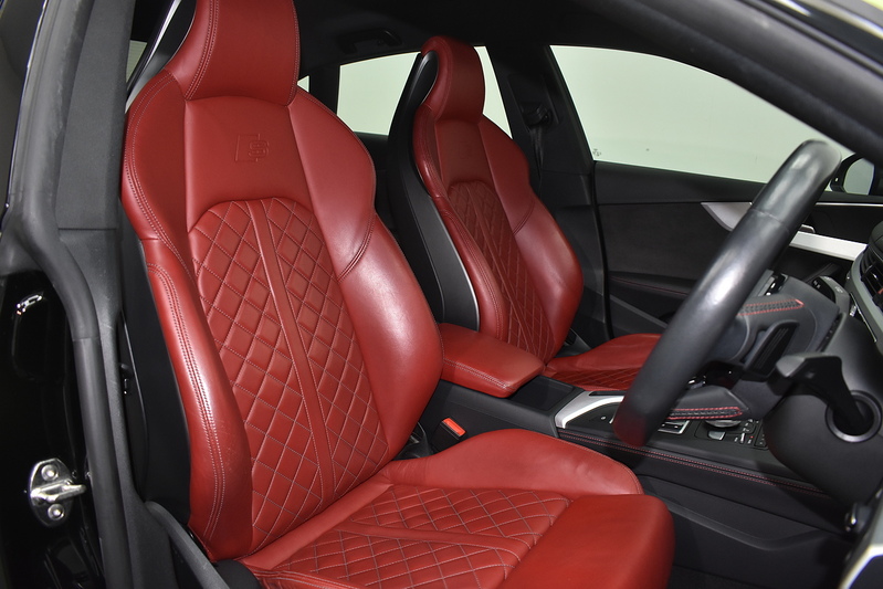 Audi S5 TFSI V6 - U5934