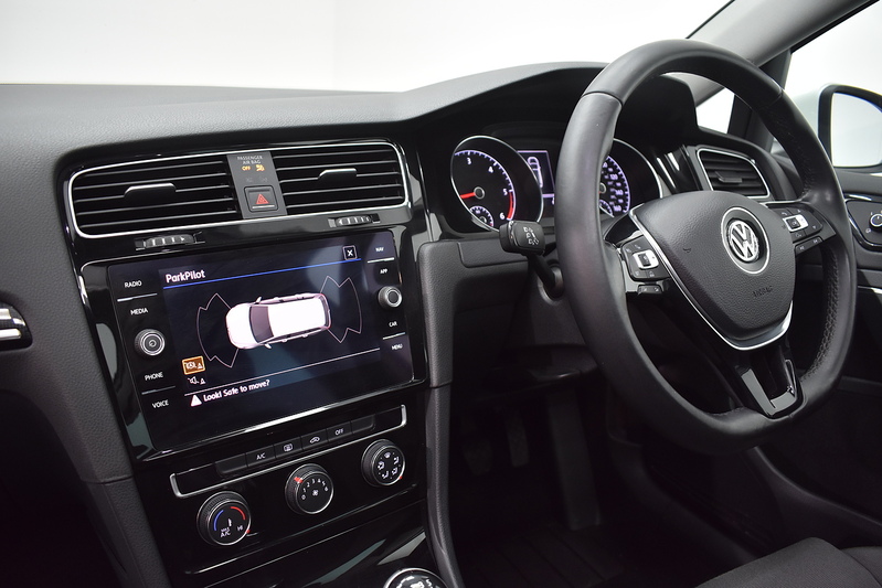 Volkswagen Golf TDI GT - U5947