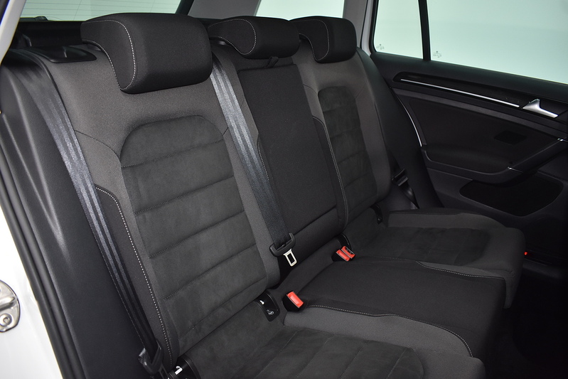 Volkswagen Golf TDI GT - U5947