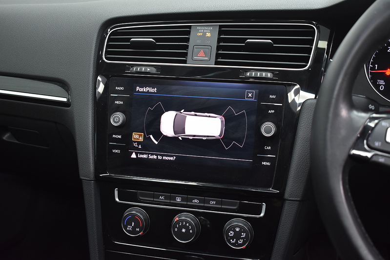 Volkswagen Golf TDI GT - U5947